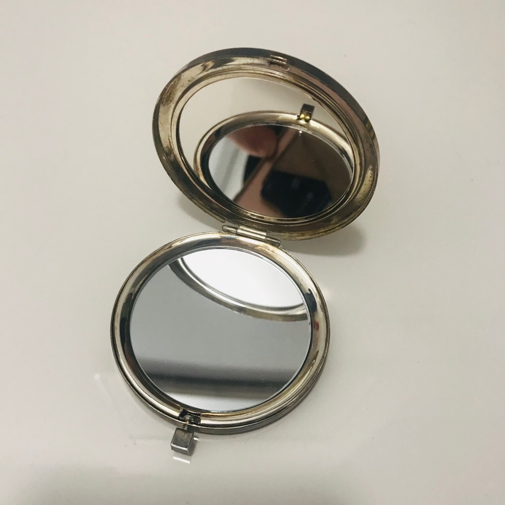 Saks 5th Ave double mirror compact - Picture 3 of 4
